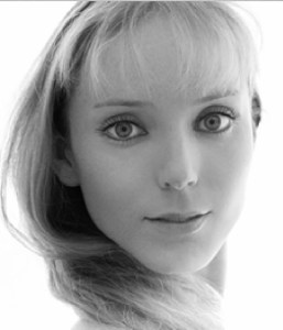 Sarah Lamb Headshot